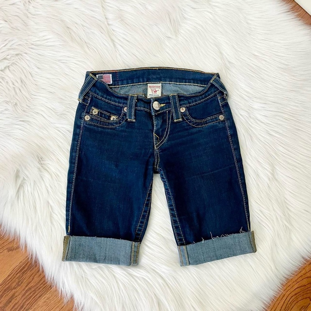 Vintage Y2K bermuda shorts by True Religion ❤️